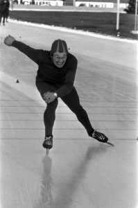 Nationale B-kampioenschappen schaatsen te Eindhoven, Bestanddeelnr 925-2711