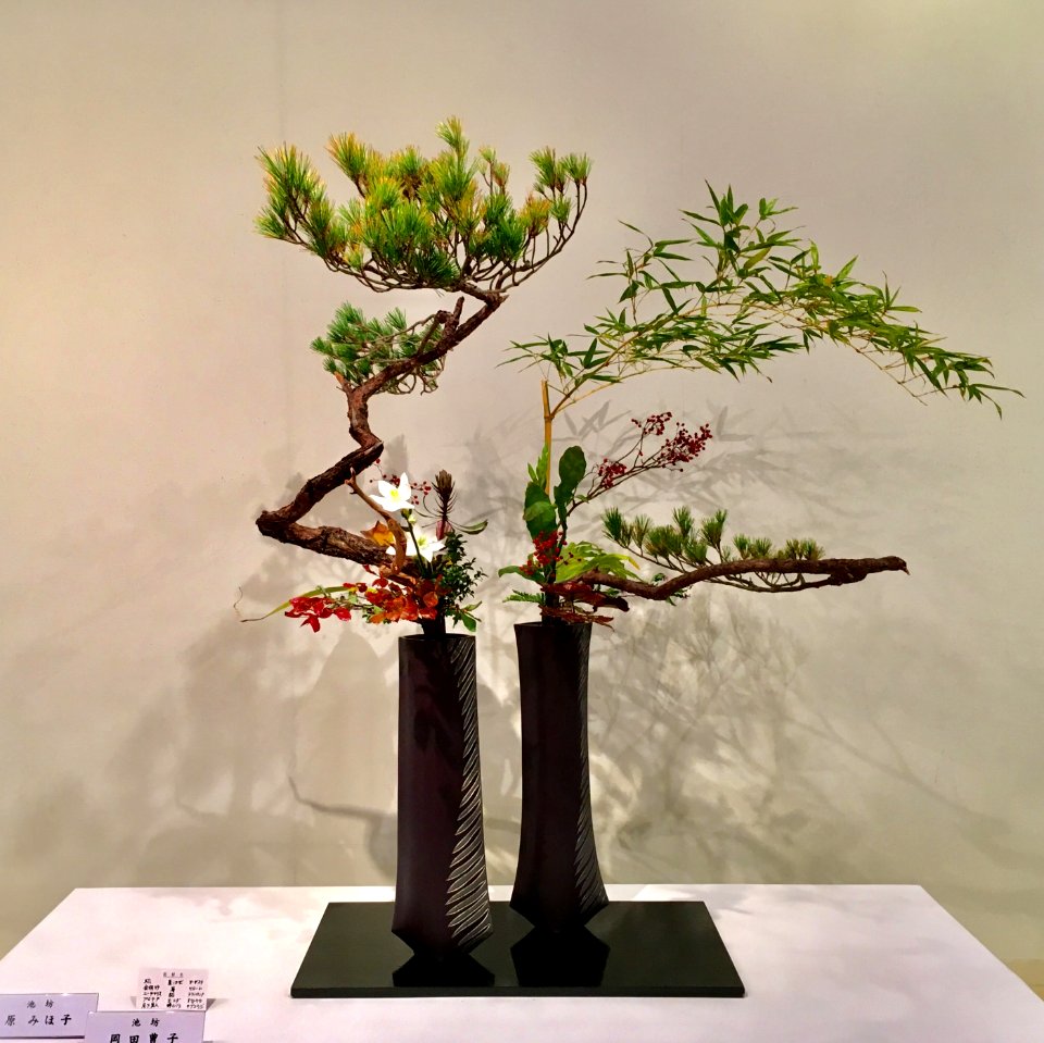 Nagoya Ikebana Art Exhibition Sakae Nov 2018 02