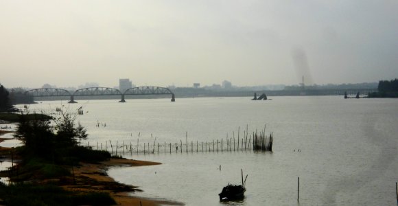 Nandu River Iron Bridge - viewed from the eastern shore - 01