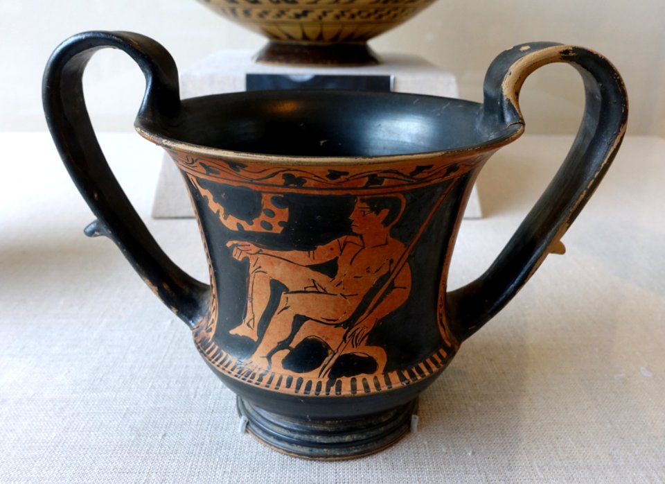Nude male with spear, kantharos, Greek-Boetian, c. 430-420 BC, red-figure terracotta - Blanton Museum of Art - Austin, Texas - DSC07655