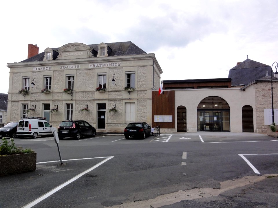 Naintré (Vienne) la Mairie
