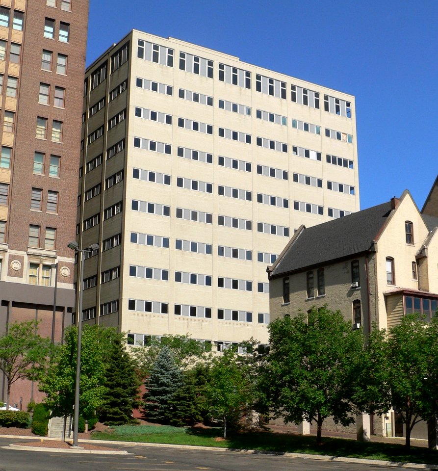 Northwestern Bell Headquarters (Omaha) from SE 1