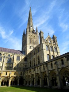 Norwich cathedral, spire and south transept 01 photo