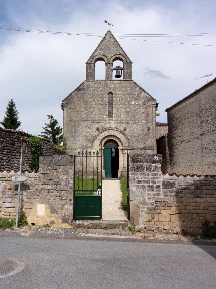 Notre-Dame de Salles-lès-Aulnay