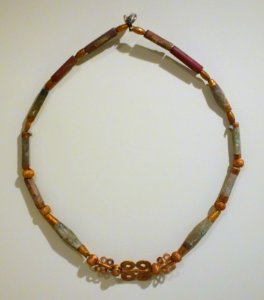 Necklace, Northern Iran, 8th or 7th century BC, gold hoop with gold-capped frit beads - Cincinnati Art Museum - DSC03940