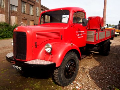 Oisterwijkste Stoomdagen 2015, 1954 MERCEDES-BENZ 312 foto 2
