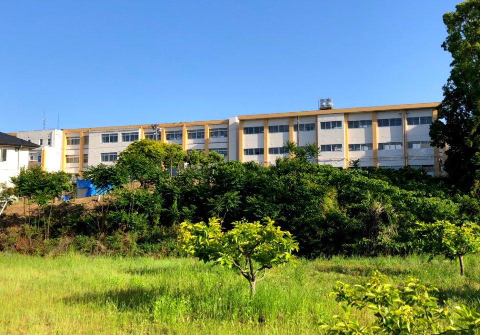 Okazaki-City-Hosokawa-Elementary-School-1