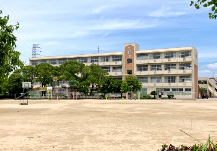 Okazaki-City-Kitano-Elementary-School-1