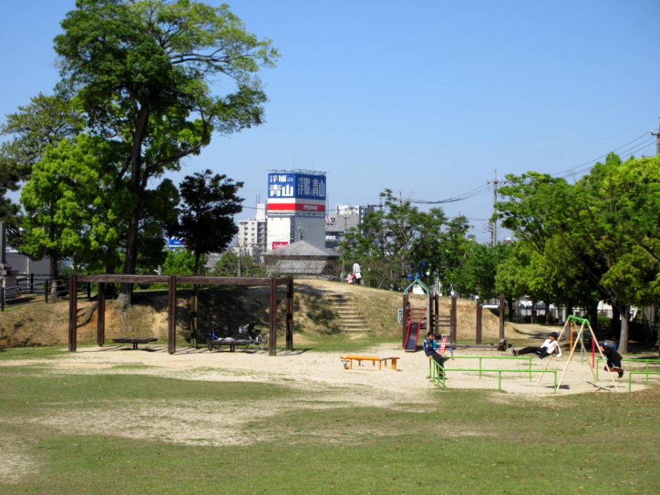 Okazaki-Tosaki-Park-1