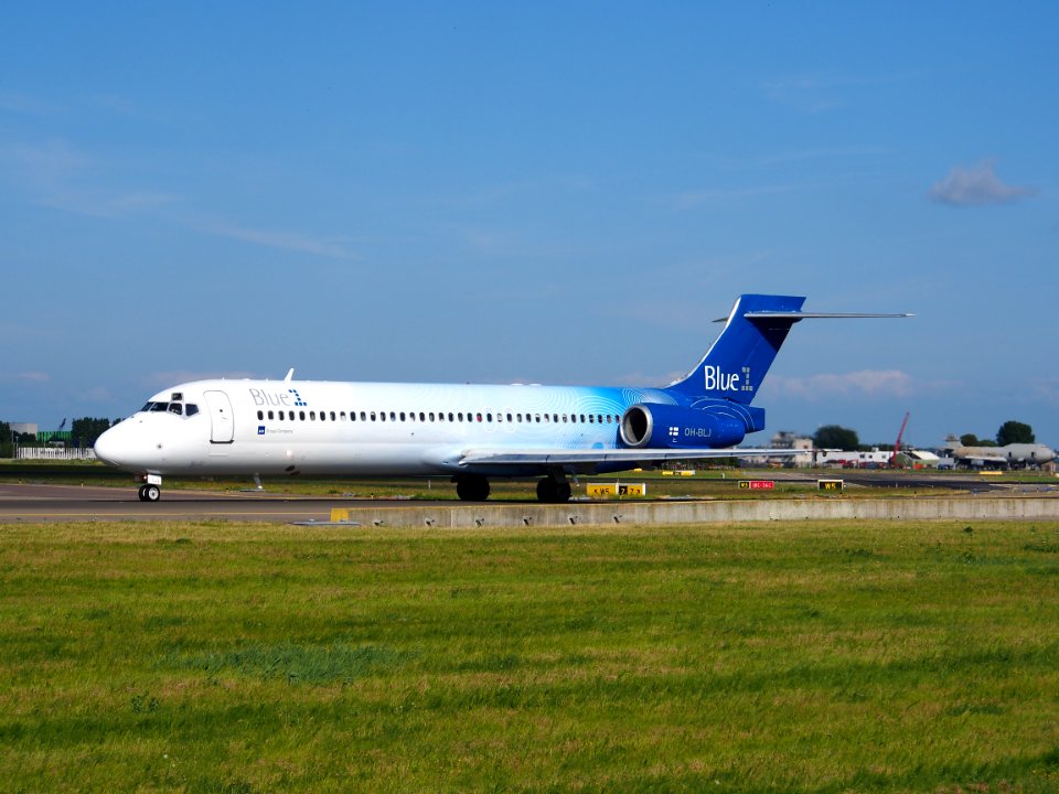 OH-BLJ Blue1 Boeing 717-23S - cn 55065 taxiing 19july2013 pic1