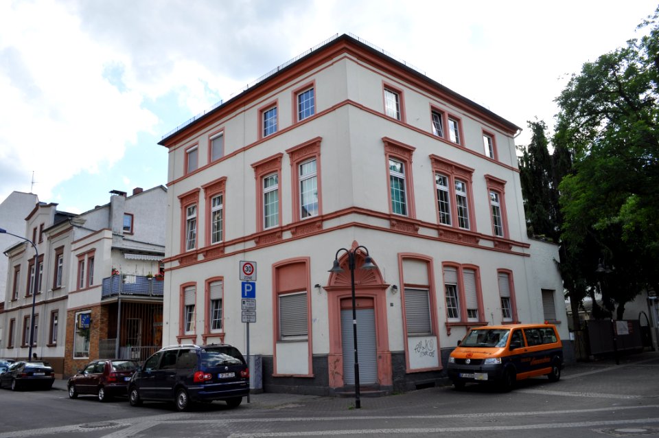 Offenbach, Taunusstraße 14