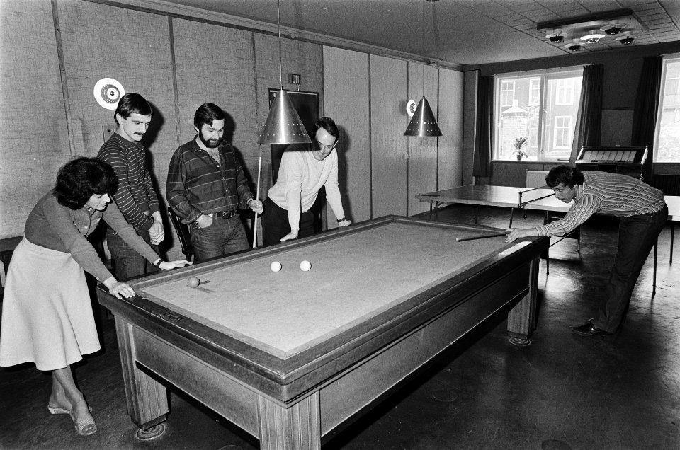 Negentien Poolse zeelieden in Zeemanshuis in Rotterdam in afwachting of ze hier , Bestanddeelnr 932-1075
