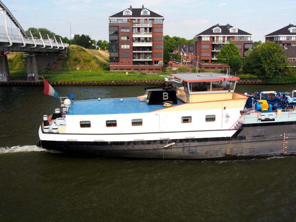 Neptunus (ship, 1987) - ENI 02318139, Amsterdam-Rijn kanaal, pic3