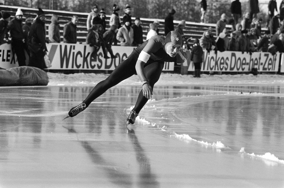 Nederlandse kampioenschappen schaatsen heren sprint in Heerenveen. Jan Ykema in , Bestanddeelnr 931-9031