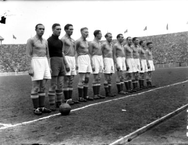 Nederlands Elftal, Bestanddeelnr 902-1475