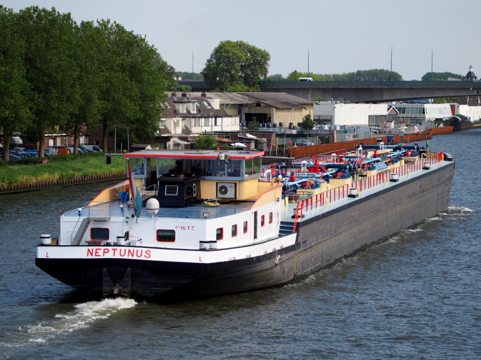 Neptunus (ship, 1987) - ENI 02318139, Amsterdam-Rijn kanaal, pic5