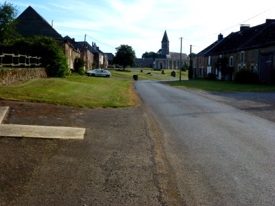 Neuville-lez-Beaulieu (Ardennes) centre La Neuville aux Tourneurs (1)