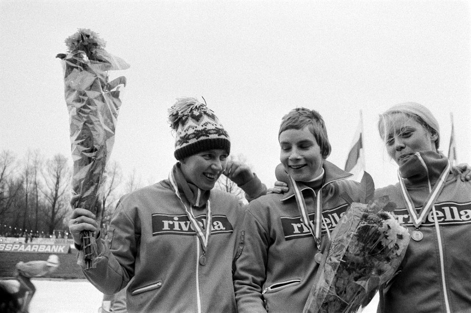 Nederlandse kampioenschappen schaatsen in Groningen huldiging 500 meter vlnr, Bestanddeelnr 928-3554