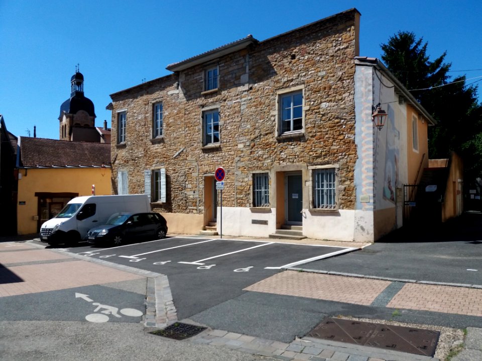 Neuville-sur-Saône - Rue Curie - Ancienne Maison de la Charité