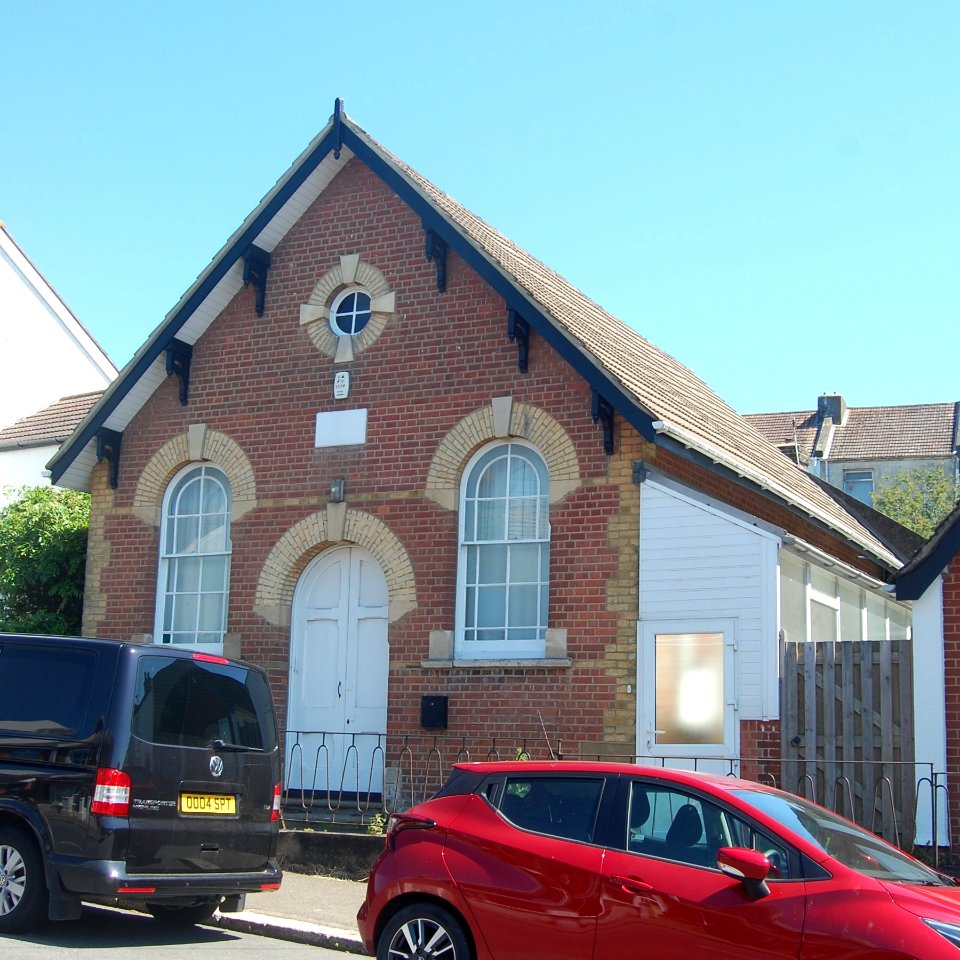 Newgate Hall (Former Primitive Methodist Chapel), Newgate Road, Bohemia, Hastings (June 2020) (1)