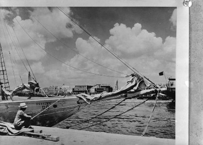 Netherlands West Indies, Curaçao. Waterfront-scene in Willemstad, the capital of, Bestanddeelnr 935-1554