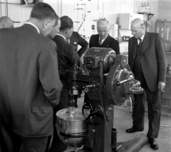 Nieuwe fabriek Bronswerk (opening door Burgemeester), Bestanddeelnr 905-0558