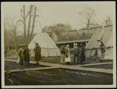 New College gardens used as an open air Hospital for wounded soldiers, Bestanddeelnr 158-0115