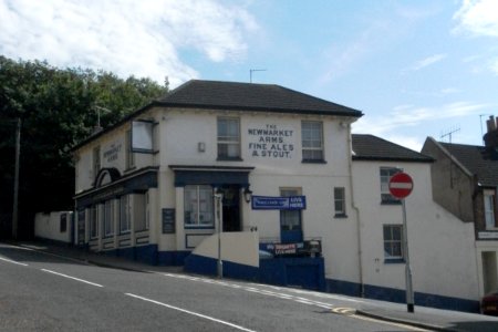 Newmarket Arms pub, 32 Bear Road, Brighton (August 2013)