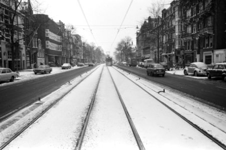 Vrije trambaan op Overtoom (Amsterdam), opdracht Elsevier, Bestanddeelnr 925-3494