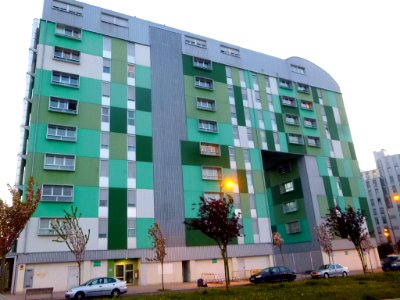 Vitoria - Distrito de Zabalgana, barrio de Mariturri, Avenida Reina Sofía 22-30 (09)
