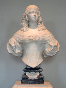 Vittoria della Rovere, Wife of Ferdinando II, Grand Duke of Tuscany, by Giovanni Battista Foggini, c. 1685, marble - National Gallery of Art, Washington - DSC08660