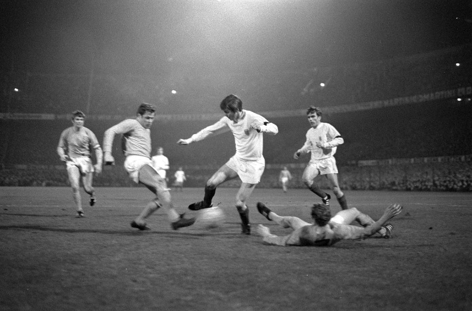 Voorronde van Wereldkampioenschap voetbal te Rotterdam, Nederland tegen Luxembur, Bestanddeelnr 922-2378