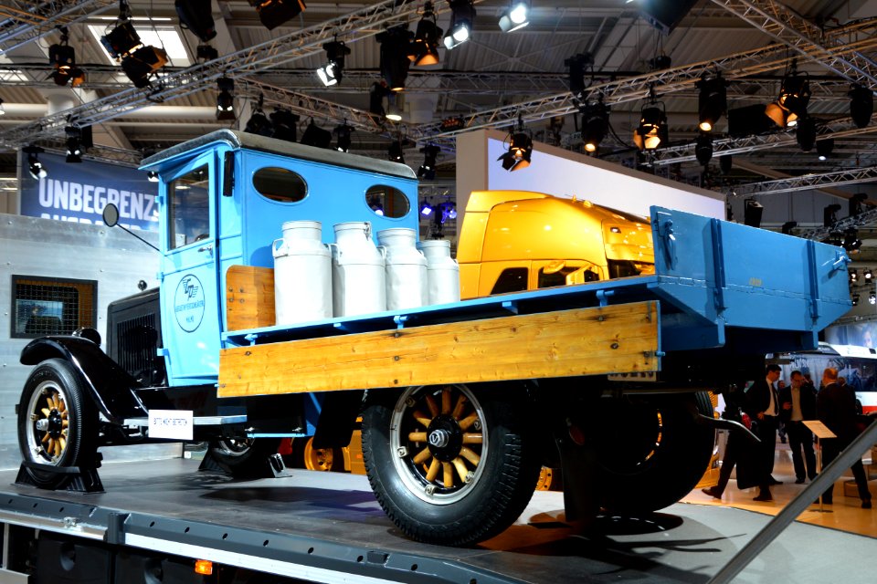 Volvo LV 60. Spielvogel 5