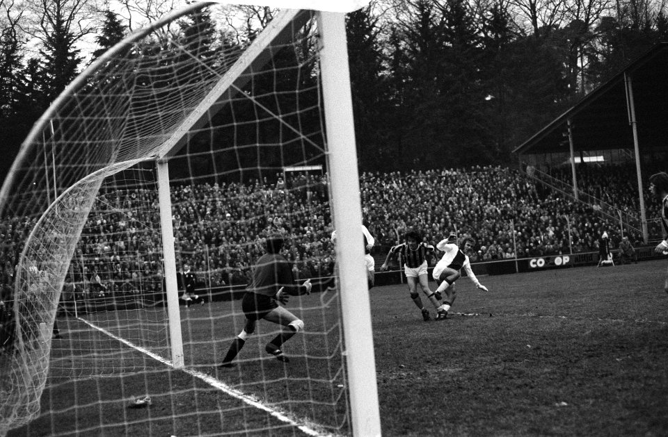 Vitesse tegen Ajax 1-3. Spelmoment, Bestanddeelnr 925-2306