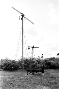 Voorlichtingscentrum Stichting Energie Anders te Hoek van Holland windmolens v, Bestanddeelnr 930-8967