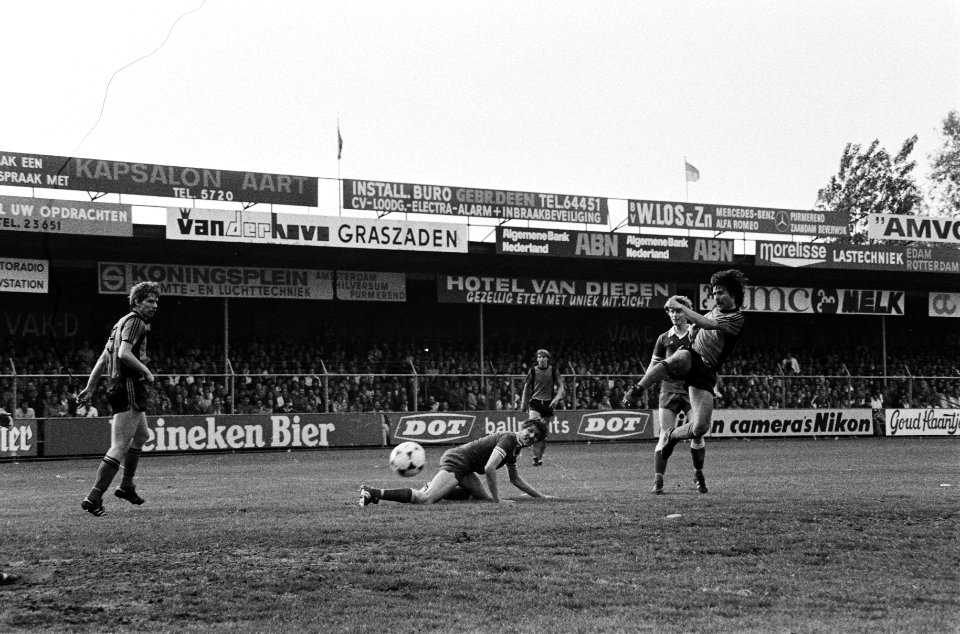 Volendam tegen Wageningen, nacompetitie hard schot Helling (rechts), Bestanddeelnr 930-8608