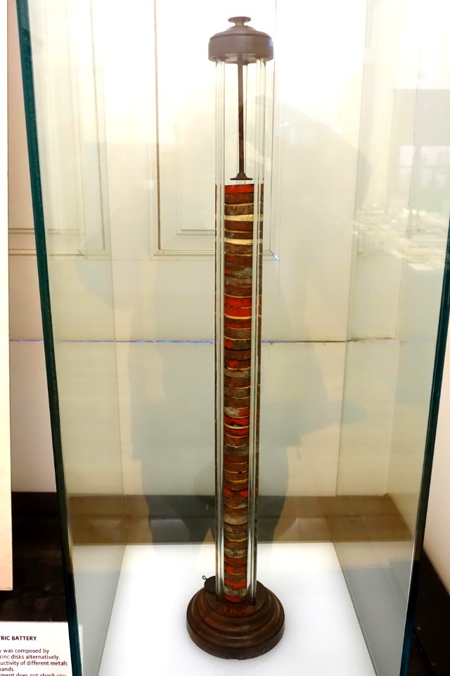 Volta battery, 1800-1824 - Museu da Ciência da Universidade de Coimbra - University of Coimbra - Coimbra, Portugal - DSC09067