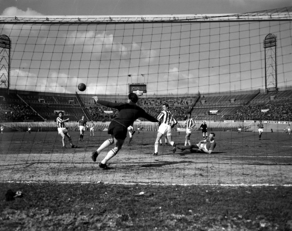 Voetbal Blauw-Wit tegen Willem II 2-0, Bestanddeelnr 913-6548