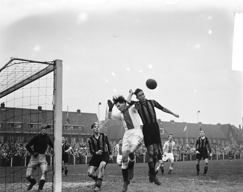 Voetbal Volewijckers tegen Edo. Spelmoment, Bestanddeelnr 905-4688
