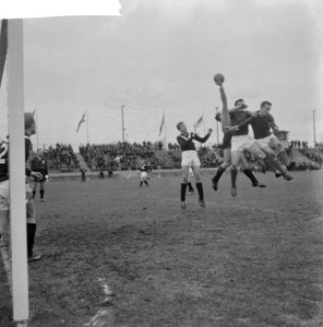 Voetbal Volewijckers tegen Enschede spelmoment, Bestanddeelnr 913-6862