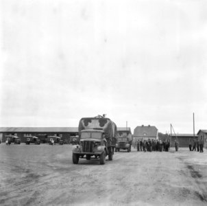 Vrachtwagen vertrekt, Bestanddeelnr 900-5040 photo