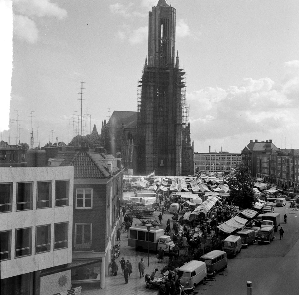 Vrijdagsmarkt te Arnhem bestaat 200 jaar, Bestanddeelnr 916-8935