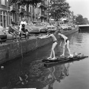 Vlotje varen op de Amstel, Bestanddeelnr 917-9786