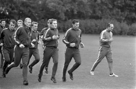 Voetbal, trainingen, Bestanddeelnr 921-7261