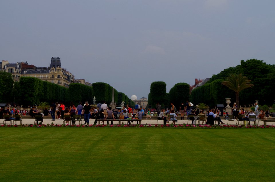 Vue du Jardin du Luxembourg à partir du Sénat