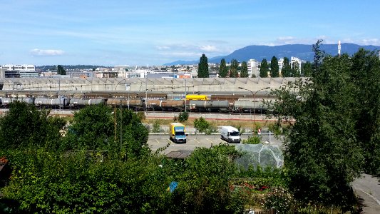 Vue de la Praille depuis Lancy 01