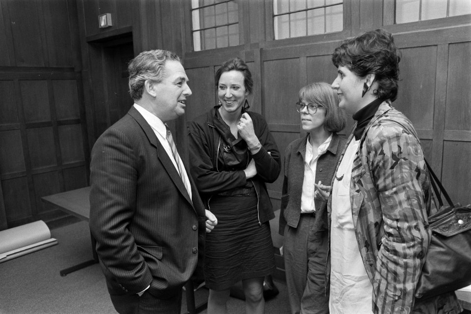 Vrouwenbond FNV 40 jaar inluiden jubileumjaar met film Van arbeidersvrouwen en, Bestanddeelnr 934-1781