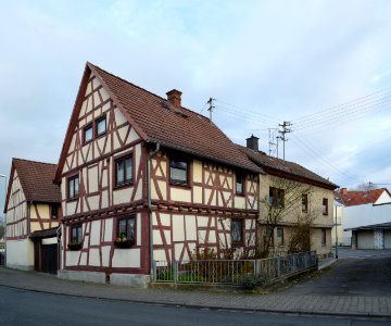 Wörsdorf, Hauptstraße 4 und 6