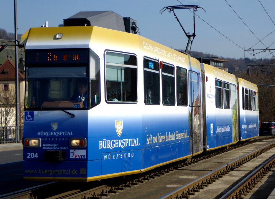 Würzburg, GT-E-Straßenbahn auf der Friedensbrücke, 1