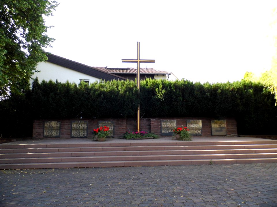 Würges, Gefallenendenkmal